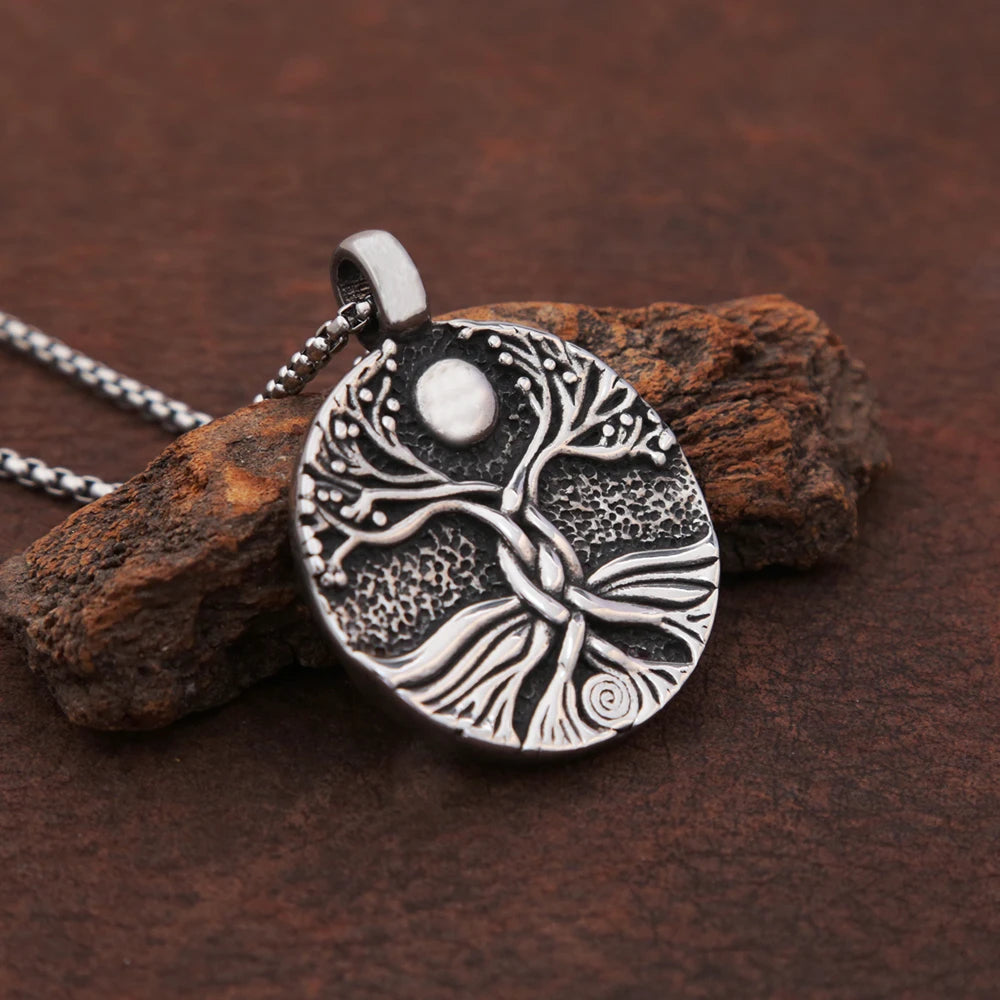 Viking Yggdrasil Necklace – Nordic Tree of Life Pendant