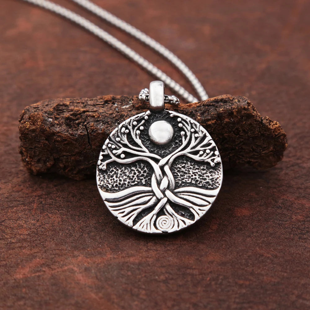 Viking Yggdrasil Necklace – Nordic Tree of Life Pendant